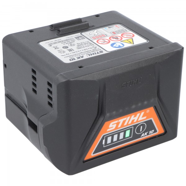 Batterie STIHL AK 10 pour les modèles du système de batterie COMPACT par exemple HSA 56, FSA 56 Li-Ion avec LED